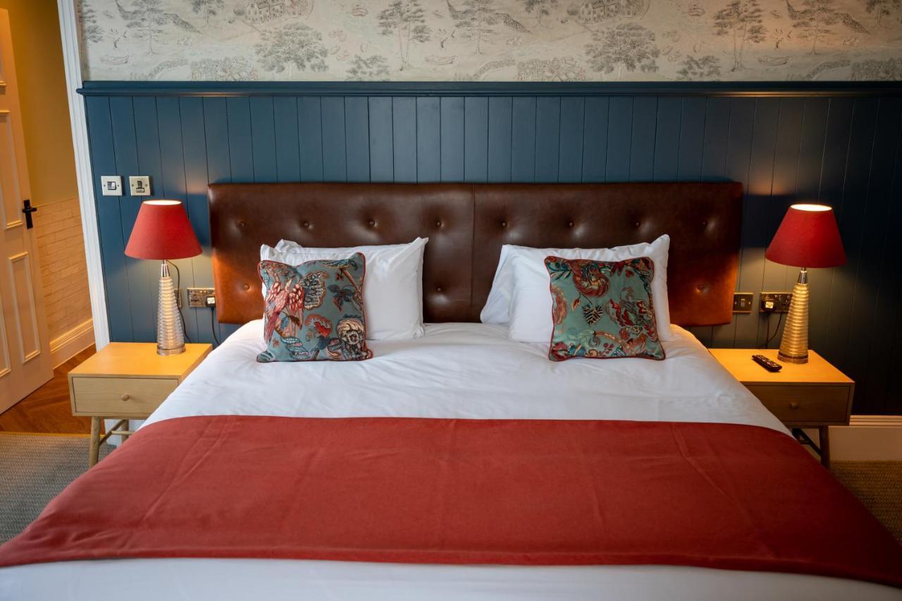 Victoria By Chef & Brewer Collection Menai Bridge
